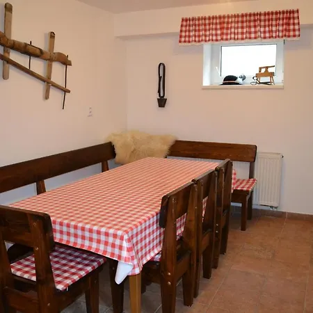 Villa 681